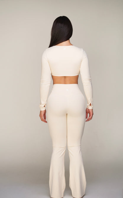 Aura Magnetic Flared Pants